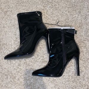Torrid Stretch Pointed Toe Bootie NWT Size 10WW
